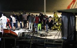 Migranti, orrore sul barcone della morte a Lampedusa: tra i cadaveri una donna incinta, neonato buttato in mare