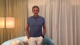 L'appello di Ezio Greggio alla mamma di Enea: &laquo;Torna, ti aiuteremo&raquo;