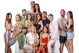 Temptation Island parte con un boom di ascolti. Tra i single c'è il catanese Edoardo