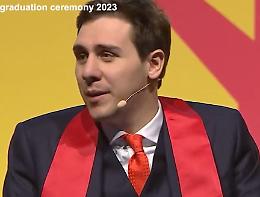 Londra: il commovente discorso di laurea del giovane italiano rimasto paralizzato