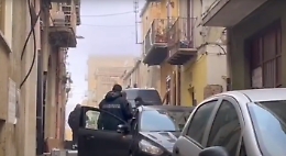 Due donne trovate morte nelle loro case, si indaga per duplice omicidio: giallo a Naro
