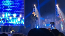 Natale Galletta a Palermo incanta il teatro Al Massimo: pubblico in visibilio per il re siciliano del neomelodico