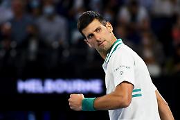 Djokovic si opera al menisco: salta Wimbledon per essere presente ai Giochi