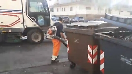 Su Catania gi&agrave; il triplo della cenere rispetto all'anno scorso: cosa fare per smaltirla