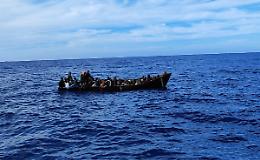 Tre migranti ustionati durante traversata trasferiti da Lampedusa a Palermo