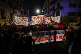 Tensioni e idranti a Roma per il corteo pro-Pal