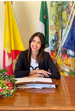 Gestione servizio rifiuti, interpellanza urgente al sindaco