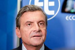 Calenda lancia raccolta firme per commissariare la Sicilia: «La situazione è tragica sotto ogni indicatore»