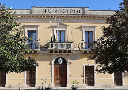 Rifugio climatico in piazza del Plebiscito: Spada apre l'aula consiliare contro i 44 &deg;C
