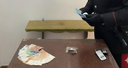 Inseguimento a Caltagirone: arrestati due pregiudicati con hashish e contanti