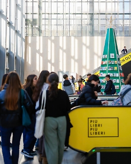 Una  pattuglia di autonominatisi &ldquo;guardiani&rdquo; della cultura