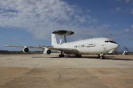 AWACS decollato da Trapani fino ai confini d&rsquo;Europa: il &ldquo;radar volante&rdquo; che ha vegliato su Kiev mentre piovevano missili