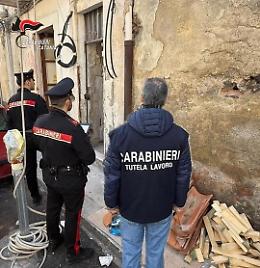 Blitz a Catania in un cantiere per lavori di ristrutturazione: trovati sei lavoratori irregolari