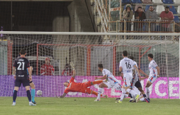 Disastro Catania, ora il secondo posto &egrave; a rischio: la societ&agrave; comincia nuove riflessioni