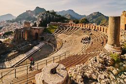 Parco archeologico di Taormina: salta l'ipotesi della &laquo;gestione autonoma dei biglietti&raquo;, proroga per la vecchia societ&agrave;