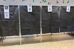 Rumore dello smartphone tradisce elettore a Randazzo: denunciato e indagato per voto di scambio