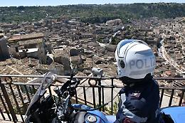 Pozzallo, 19enne denunciato per porto abusivo di armi