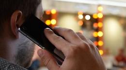 Falso sms e telefonata, tentano di portargli via 15 mila euro: alle Poste smascherano il raggiro