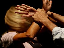 Marsala, per oltre 10 anni ha maltrattato la moglie: condannato a 4 anni