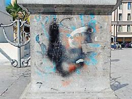 Vandalismo al Politeama, danneggiato (ancora) il Palchetto