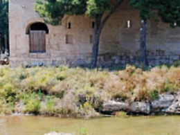 Un sentiero verde nel degrado, le scuole convincono la politica