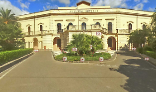 Scuola Superiore di Catania, ventuno fra ex allievi ed ex docenti contestano l'intitolazione a Sant'Agata: laicit&agrave; e trasparenza in gioco