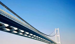 l'ingegnere De Miranda: &laquo;Ecco i cinque fattori che rendono rischioso il Ponte sullo Stretto&raquo;