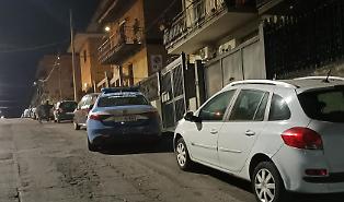 Spari a Catania: ventottenne ferito al piede sotto casa