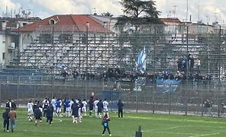 Settantatr&eacute; tifosi, una squadra: Siracusa non molla