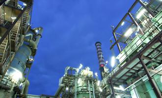 Petrolchimico Siracusa: guasti a catena e aria irrespirabile, i sindaci denunciano il silenzio