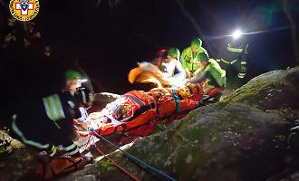 Salvataggio notturno nella gola di Cavagrande del Cassibile: giovane scout recuperato dopo una caduta
