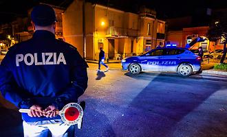 Cocaina nascosta nel calzino, arrestata 37enne: in auto trasportava 100 grammi di droga