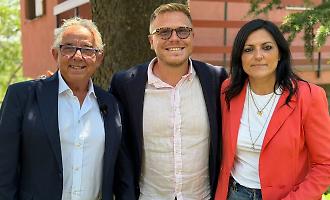 &laquo;Da Controcorrente a Cambiocorrente &egrave; un attimo&raquo;: rabbia e ironia sugli esponenti 5 Stelle transitati con La Vardera