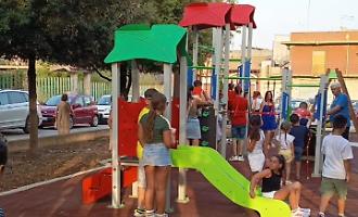 Giardino Collodi riapre a Solarino: nuovo parco giochi tra sicurezza e socialit&agrave;