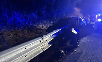 Fuori strada con l&rsquo;auto lungo la Statale 114, un 23enne muore contro nello schianto contro il guardrail
