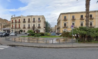 Aggressione nella notte a piazzale Marconi: gruppo di turisti francesi preso di mira senza motivo