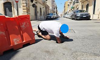 Voragine in via Montegrappa a Siracusa: cittadini in allarme