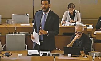 Il sindaco: &laquo;A Siracusa 110 milioni di opere e conti in ordine&raquo;. L&rsquo;opposizione: &laquo;Parla di un&rsquo;altra citt&agrave;&raquo;