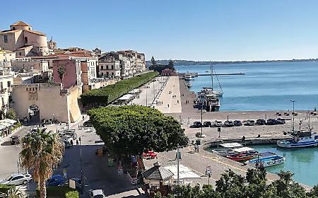L'estate di passione di Siracusa: acqua a singhiozzo ad Ortigia e Borgata, guasti senza fine