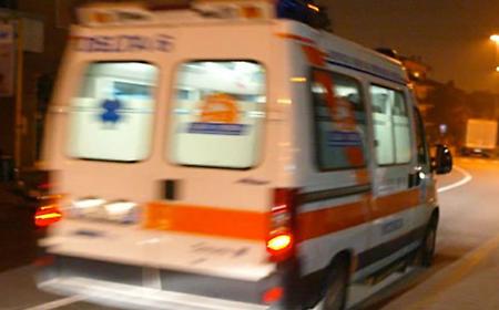 Schianto nella notte tra Floridia e Solarino: muore a 16 anni, altri due giovani feriti