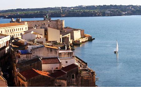L'acqua torna, i problemi restano e Ortigia alza la voce: &laquo;Per un residente su due l'acqua ancora non basta&raquo;