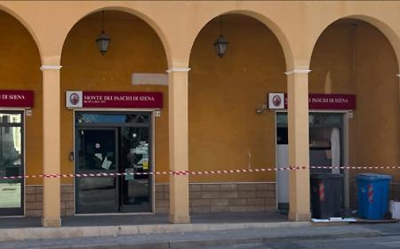 La "banda del bancomat" approfitta del lungo ponte ferragostano ed entra in azione a Siracusa