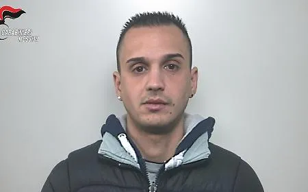 Chi &egrave; Marco D'Angelo, il detenuto fuggito dal carcere di Augusta mentre "lavorava" | La fuga da film