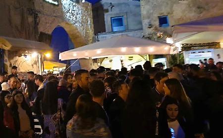 Pasqua di violenza a Marzamemi: rissa e coltellate, un ferito in ospedale