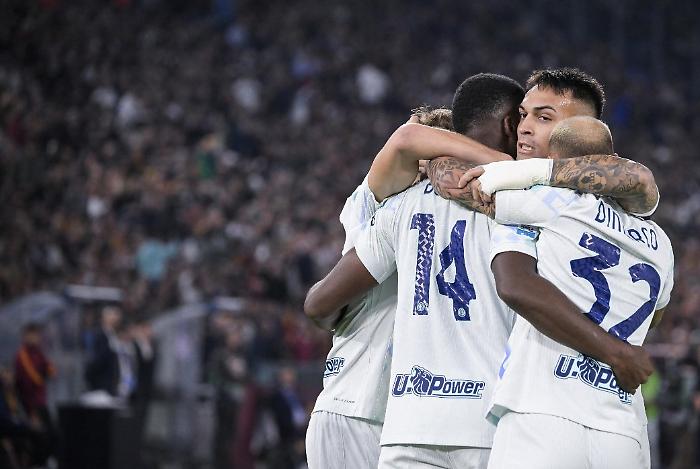 Bonny lancia l'Inter, i nerazzurri trionfano all'Olimpico con la Roma e conquistano la vetta della classifica