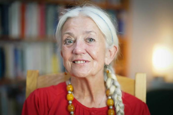 Poesia civile: premio alla poetesse irlandese Paula Meehan