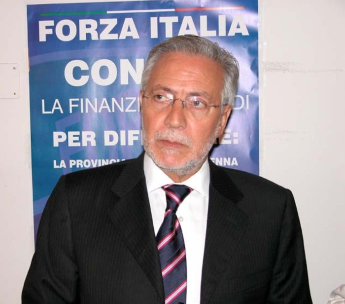  L’ex deputato azzurro Grimaldi propone un'intesa tra partiti, il nuovo movimento «Noi amiamo la Sicilia»