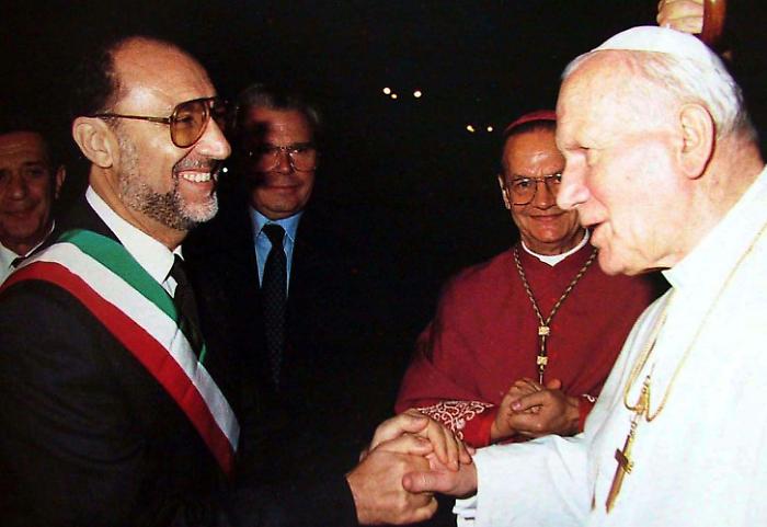 Siracusa rende omaggio a Marco Fatuzzo: la camera ardente a Palazzo Vermexio