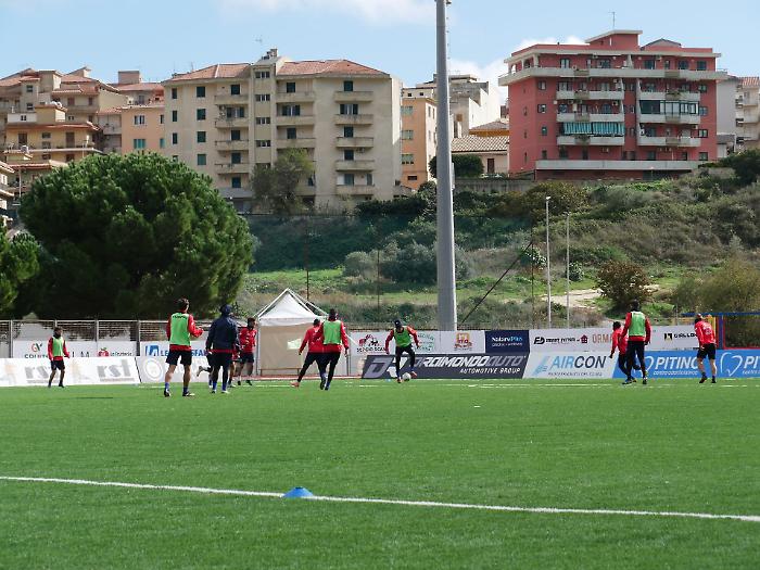 Il Modica di scena sul campo dell'Acquedolcese per cercare di chiudere al meglio un novembre perfetto