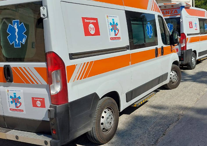 Parto precipitoso in ambulanza del 118 poco prima di arrivare al Cannizzaro